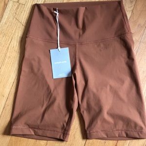Everlane Perform Bike Shorts - medium